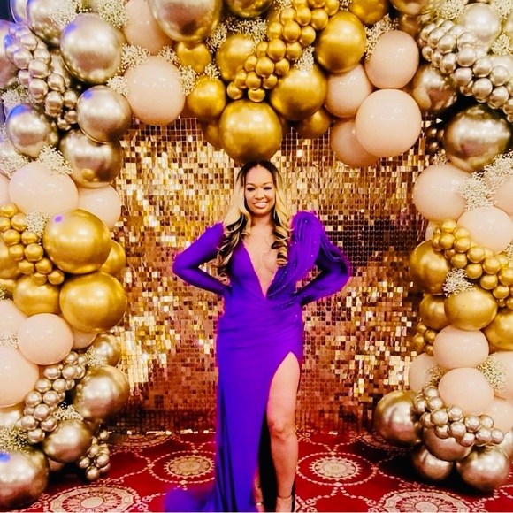 Evening  Mermaid Gown gown with embellished crystals and stones - Picture 1 of 6